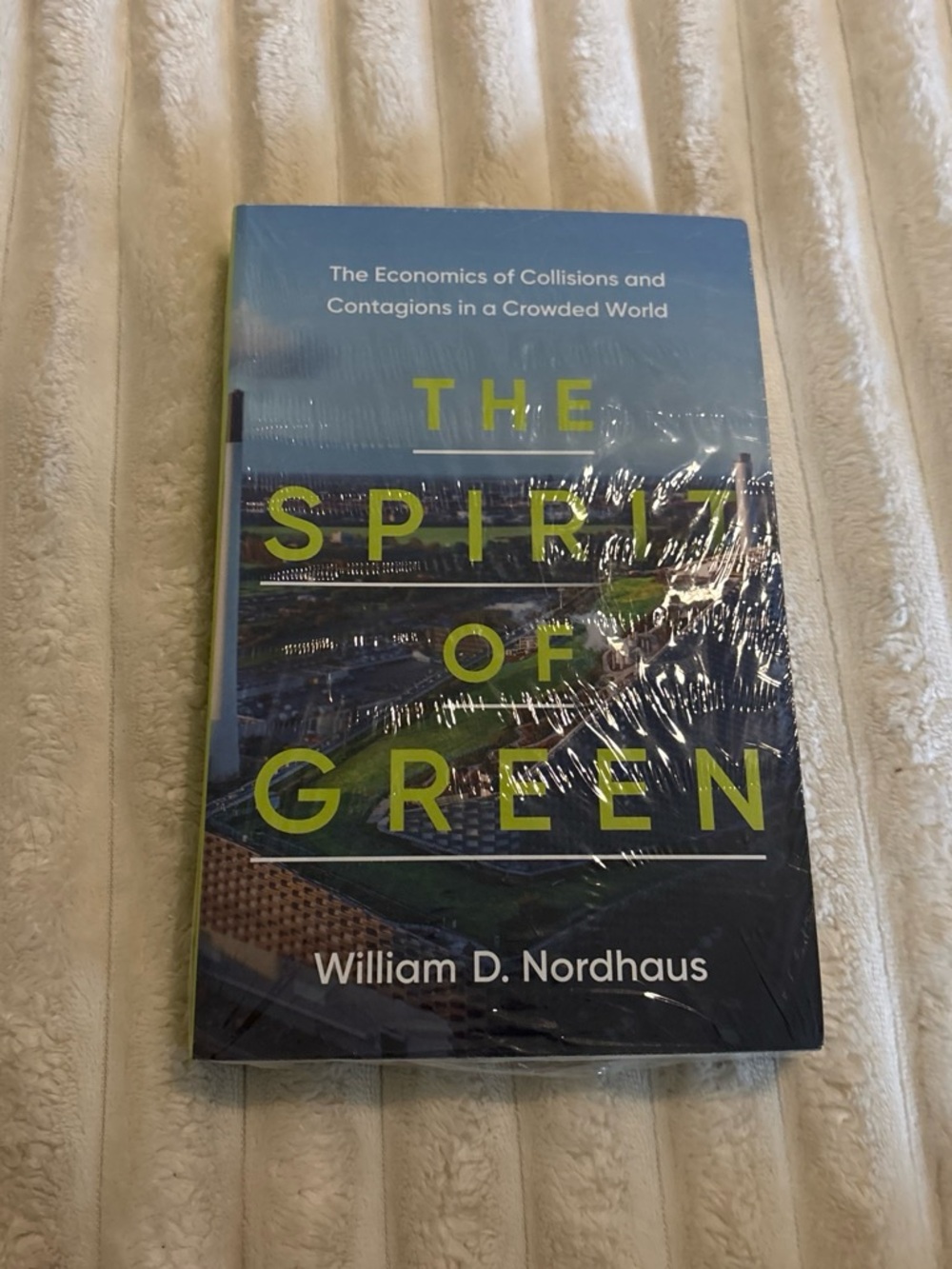 William D. Nordhaus - The Spirit of Green (Green Cover)